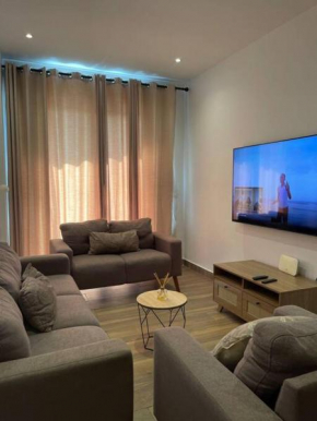 Luxury Cantonments Henriettas 1-bedroom apartment in Accra - FiveHills homes